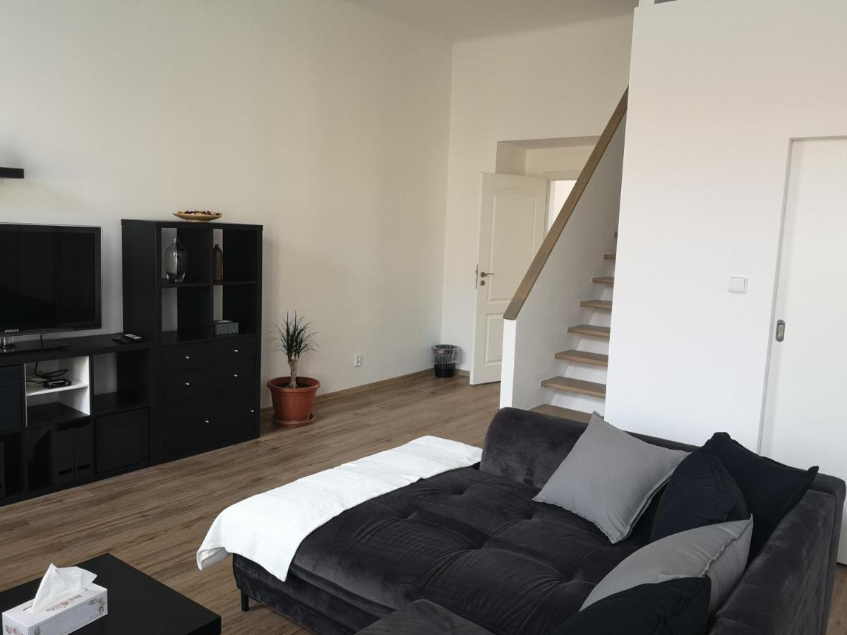 Fine Apartment In Centrum Of Slany With Aircondition Exterior foto