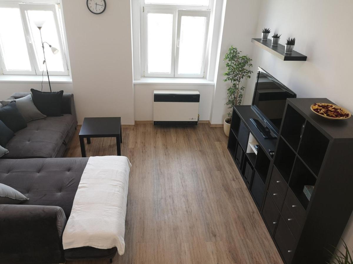 Fine Apartment In Centrum Of Slany With Aircondition Exterior foto